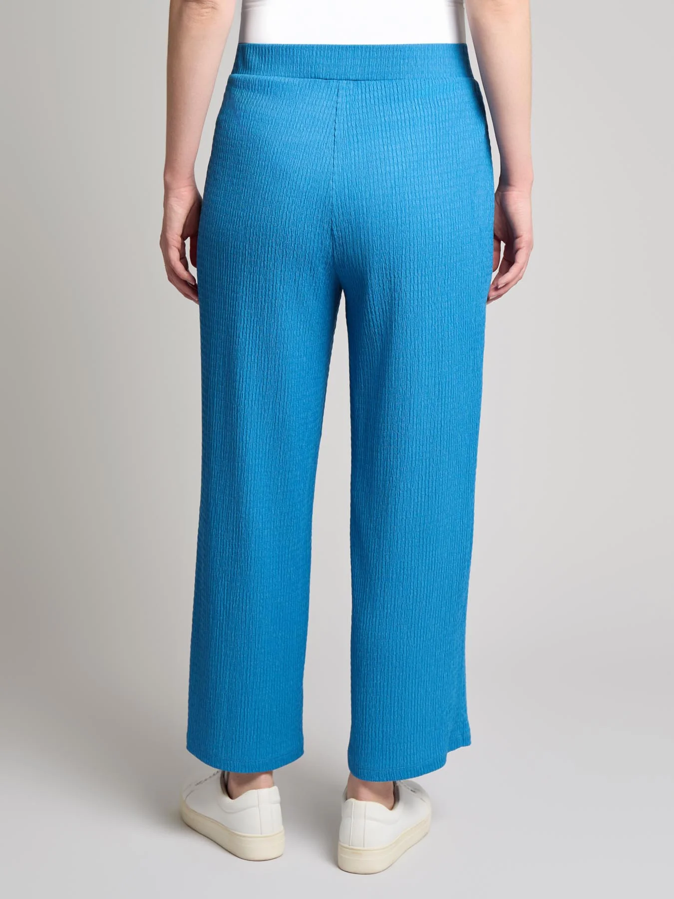 Petite Pull-On Textured Wide Leg Cropped Pant - Image 3