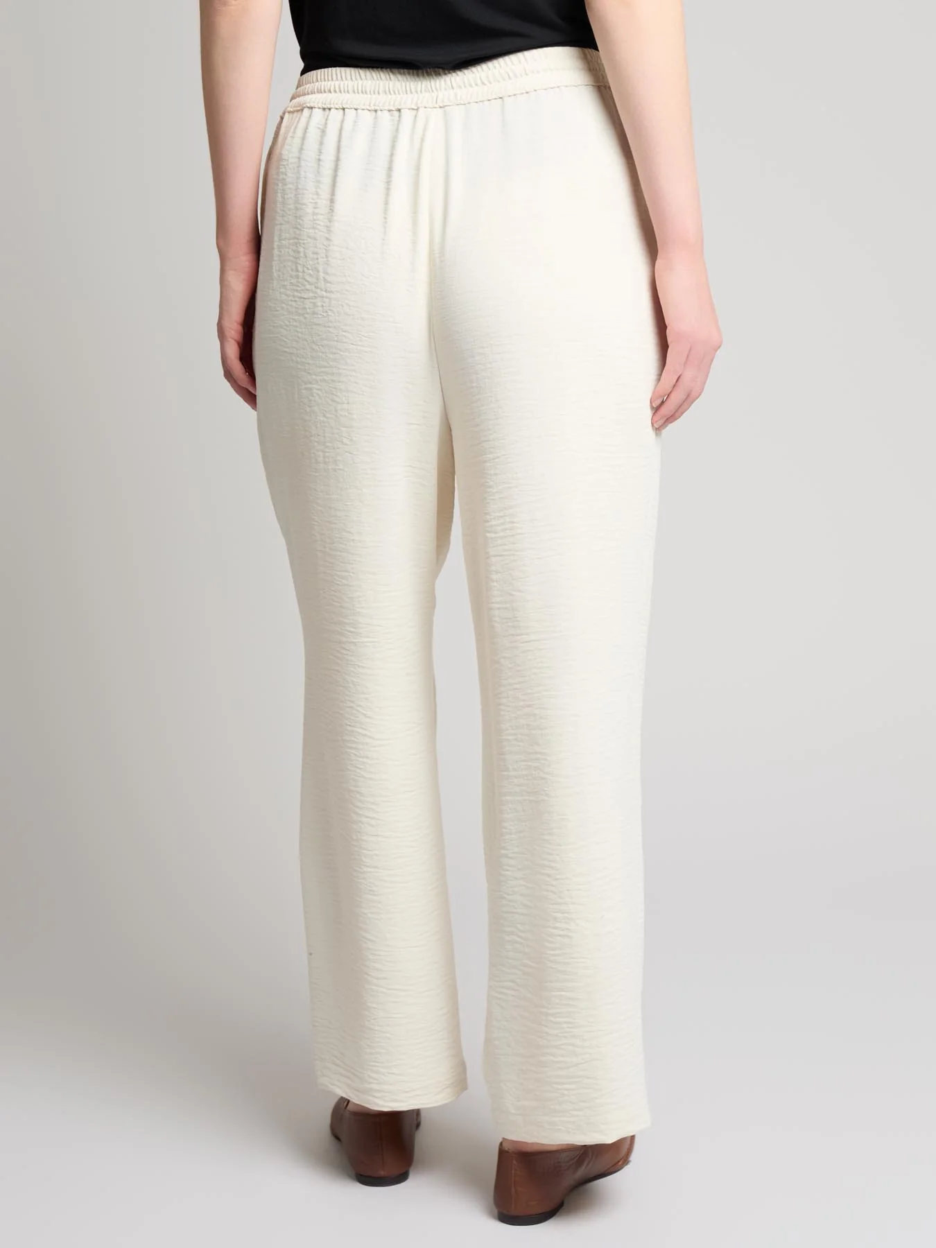 Petite Pull-On Textured Wide Leg Pant - Image 3