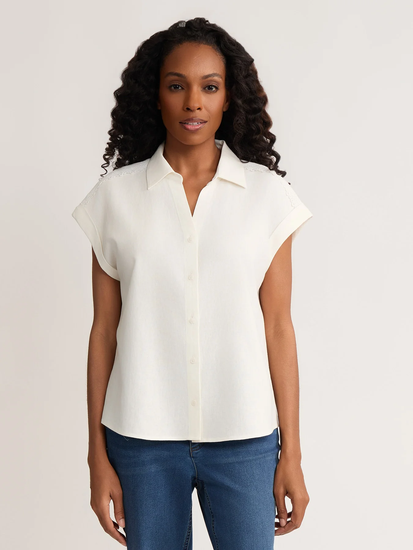 Women's Tops & Blouses